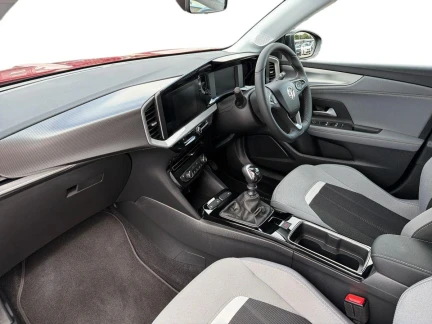 Vehicle Thumbnail 11
