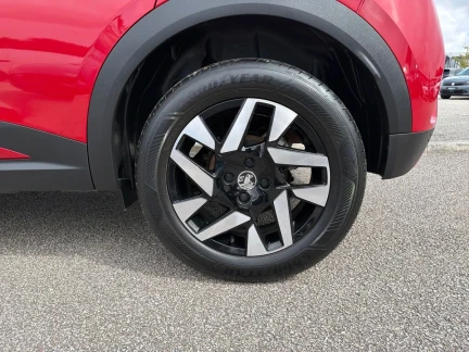 Vehicle Thumbnail 7
