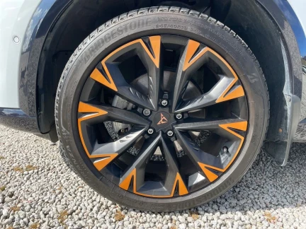 Vehicle Thumbnail 7