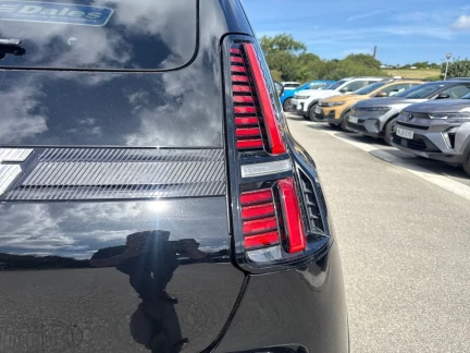 Vehicle Thumbnail 24