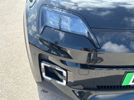Vehicle Thumbnail 29