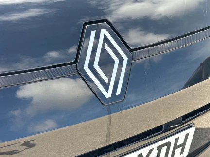 Vehicle Thumbnail 30