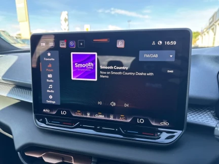 Vehicle Thumbnail 15