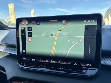 Vehicle Thumbnail 16