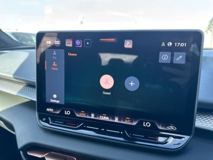 Vehicle Thumbnail 40