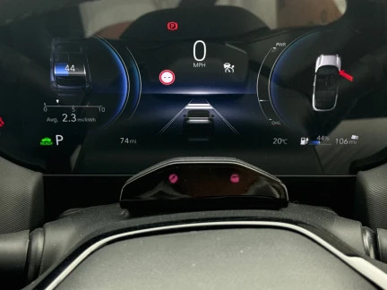 Vehicle Thumbnail 18