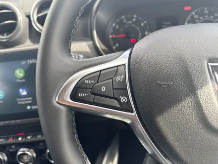 Vehicle Thumbnail 18