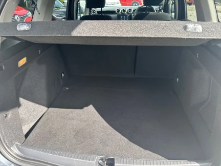 Vehicle Thumbnail 20