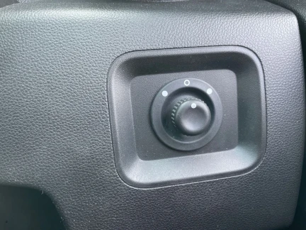 Vehicle Thumbnail 22