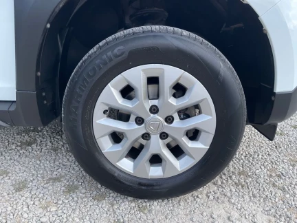 Vehicle Thumbnail 35