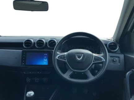 Vehicle Thumbnail 9