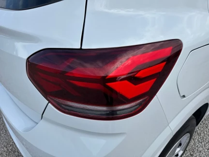 Vehicle Thumbnail 23