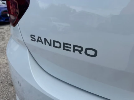 Vehicle Thumbnail 39