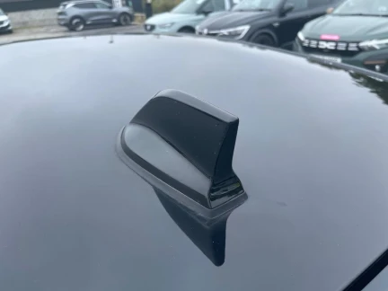 Vehicle Thumbnail 24