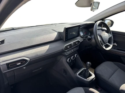 Vehicle Thumbnail 11
