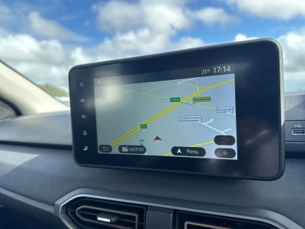 Vehicle Thumbnail 16