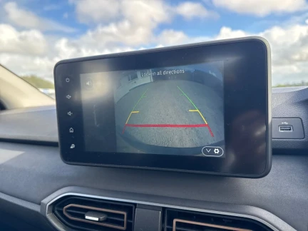 Vehicle Thumbnail 17