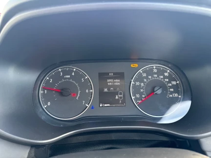 Vehicle Thumbnail 18