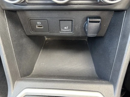 Vehicle Thumbnail 27