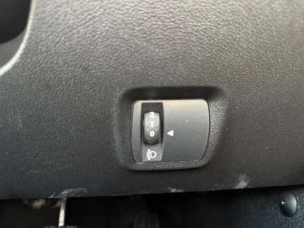Vehicle Thumbnail 31