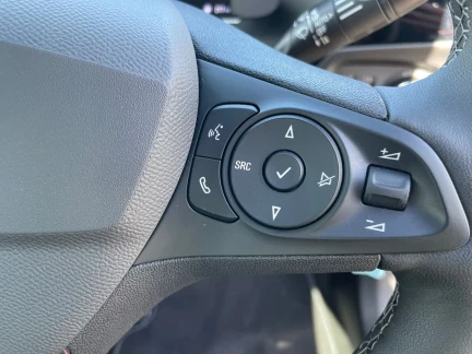 Vehicle Thumbnail 26