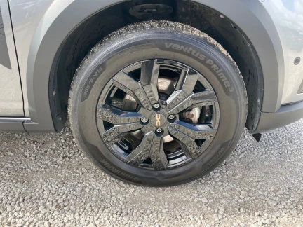 Vehicle Thumbnail 7