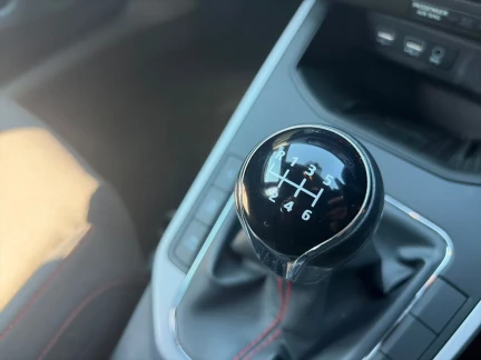 Vehicle Thumbnail 25