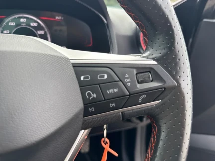 Vehicle Thumbnail 21