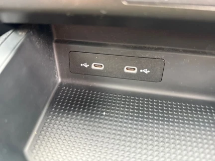 Vehicle Thumbnail 27