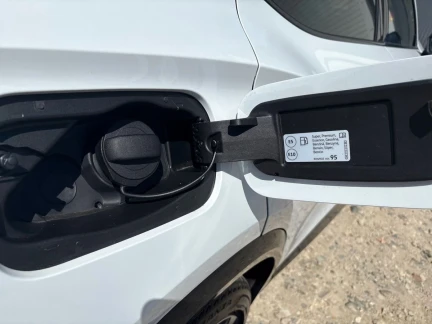 Vehicle Thumbnail 26