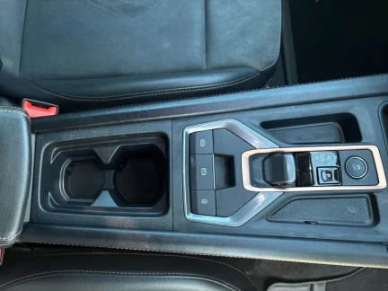 Vehicle Thumbnail 40