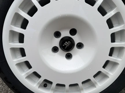 Vehicle Thumbnail 24