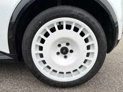 Vehicle Thumbnail 7