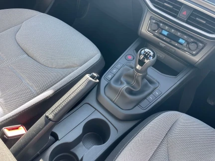 Vehicle Thumbnail 12