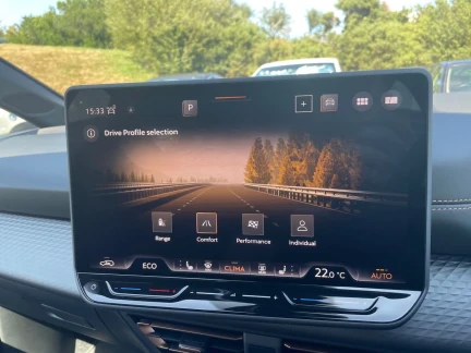 Vehicle Thumbnail 35