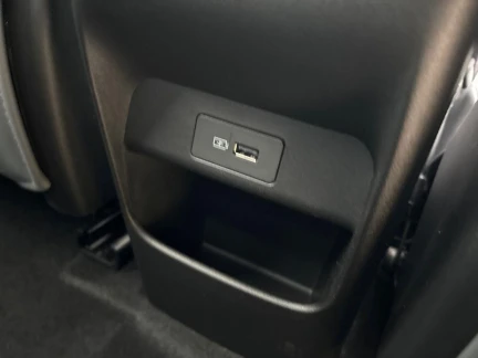 Vehicle Thumbnail 40