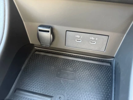 Vehicle Thumbnail 23