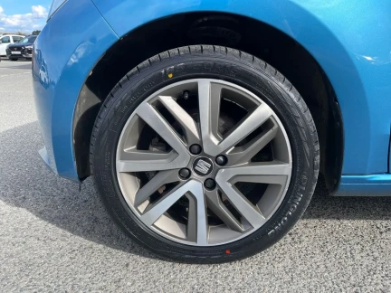 Vehicle Thumbnail 25