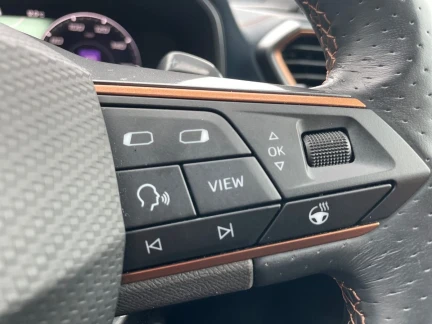 Vehicle Thumbnail 35