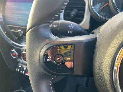 Vehicle Thumbnail 19