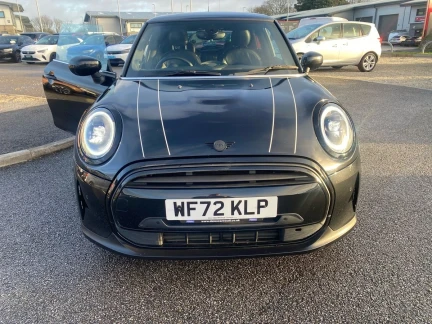 Vehicle Thumbnail 31