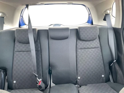 Vehicle Thumbnail 20