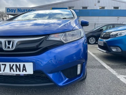 Vehicle Thumbnail 26