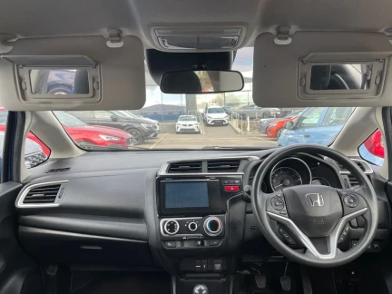 Vehicle Thumbnail 28