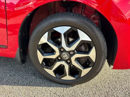 Vehicle Thumbnail 22