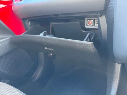 Vehicle Thumbnail 35