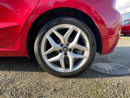 Vehicle Thumbnail 24