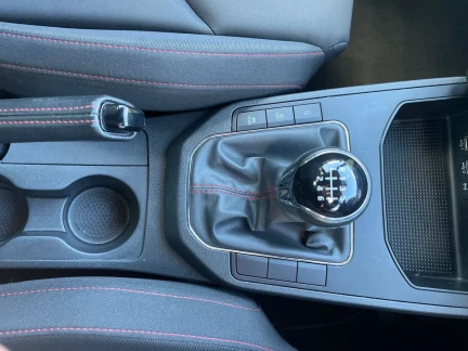 Vehicle Thumbnail 28