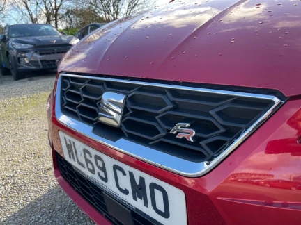 Vehicle Thumbnail 32