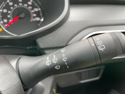 Vehicle Thumbnail 29